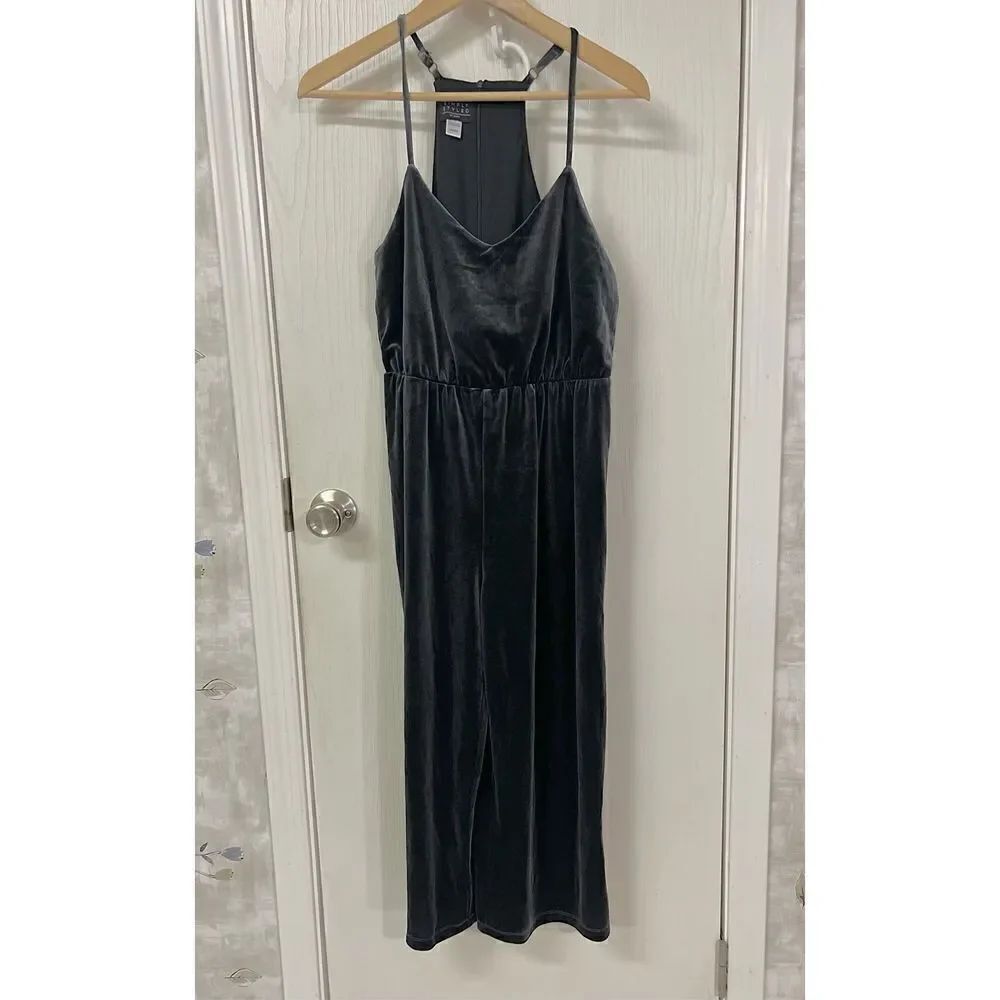 Simply Styled Jumpsuit 
